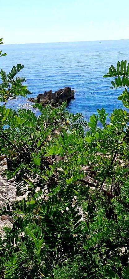 Beleris Rooms Himare Ngoại thất bức ảnh