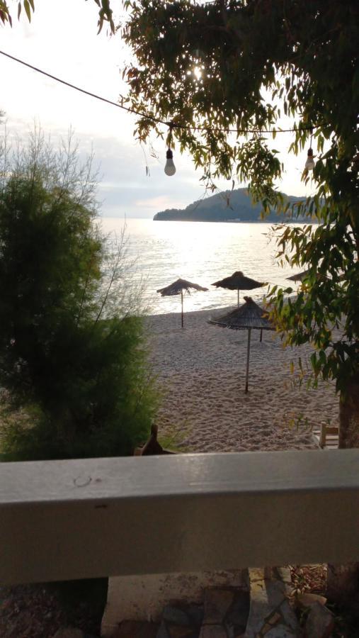 Beleris Rooms Himare Ngoại thất bức ảnh