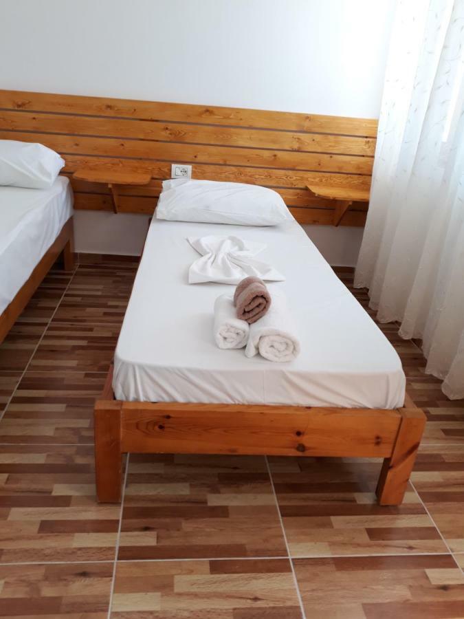 Beleris Rooms Himare Ngoại thất bức ảnh