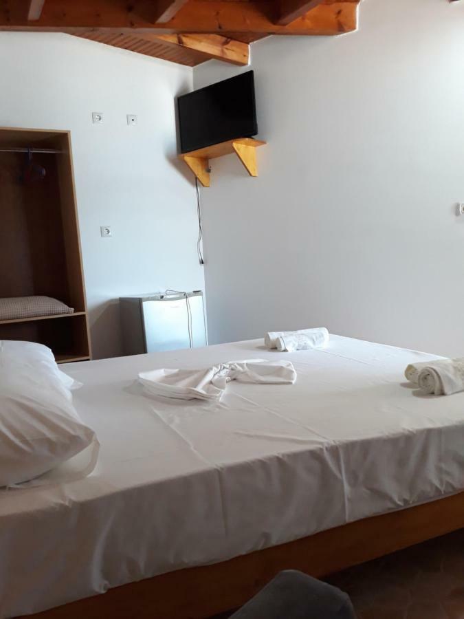 Beleris Rooms Himare Ngoại thất bức ảnh