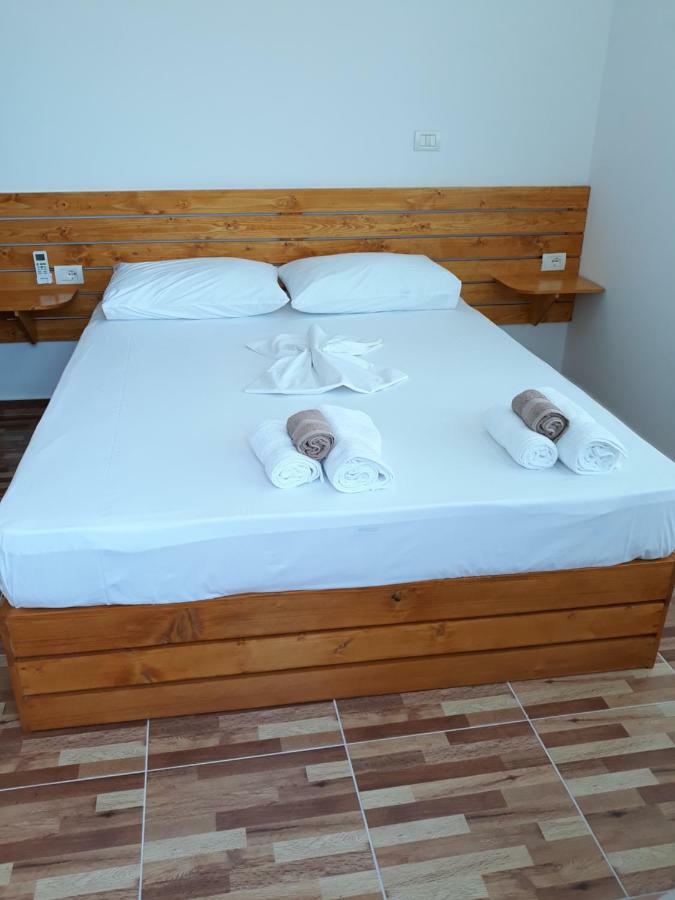 Beleris Rooms Himare Ngoại thất bức ảnh