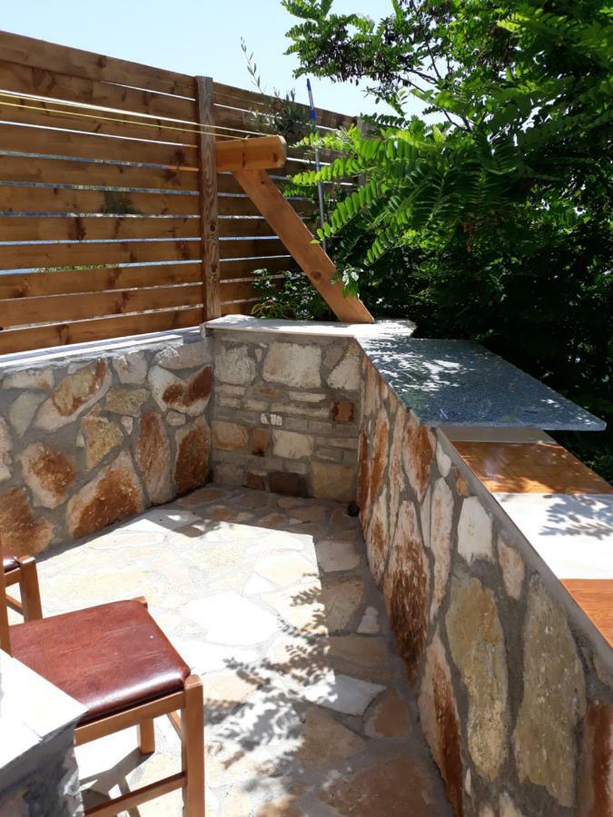 Beleris Rooms Himare Ngoại thất bức ảnh