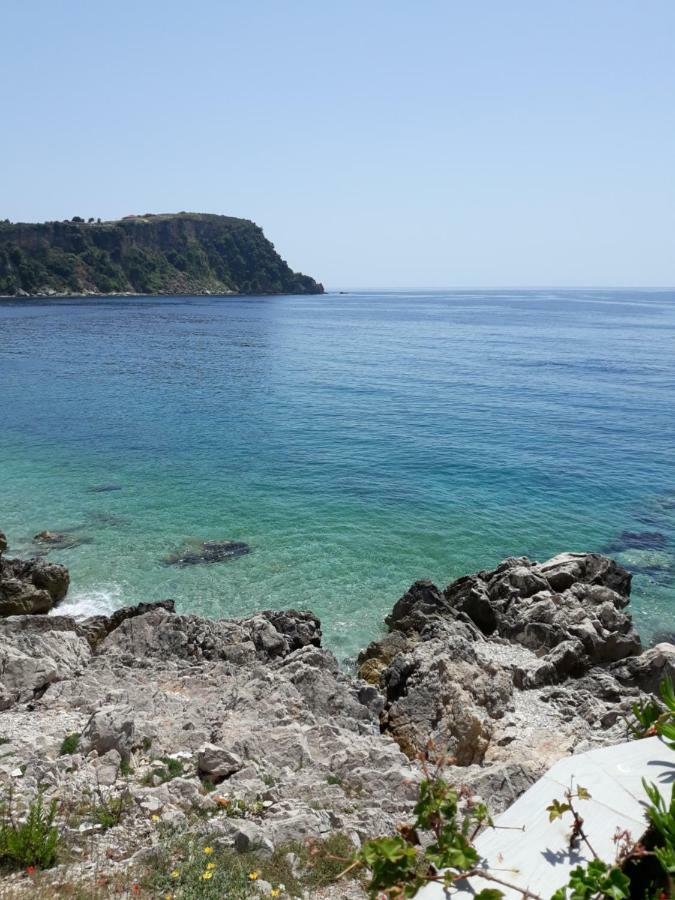 Beleris Rooms Himare Ngoại thất bức ảnh